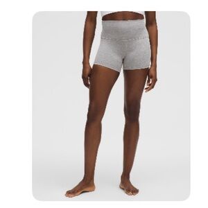 NWOT Lululemon Align 4” Heathered Core Medium Grey Shorts - Size 10